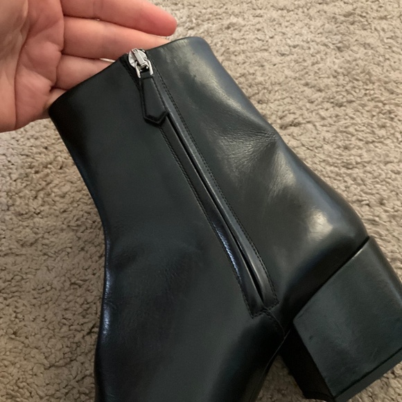 PRADA Stivali Black Leather Pointed Toe Ankle Boot, 55mm - Picture 6 of 9